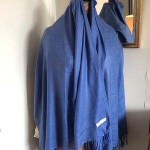 Pashmina 70% pashmina 30% silk Beautiful, cornflower, blue shawl, or wrap
